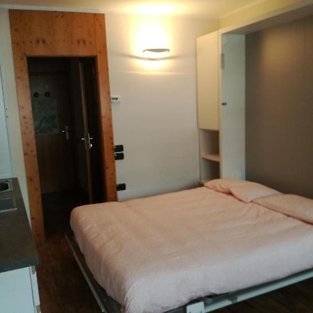 Cielo Alto Studio Apartment With Wifi Бройл-Червиня Екстериор снимка