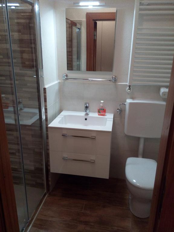 Cielo Alto Studio Apartment With Wifi Бройл-Червиня Екстериор снимка