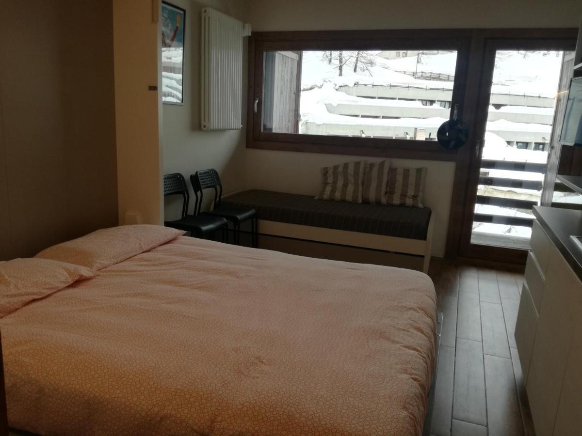 Cielo Alto Studio Apartment With Wifi Бройл-Червиня Екстериор снимка